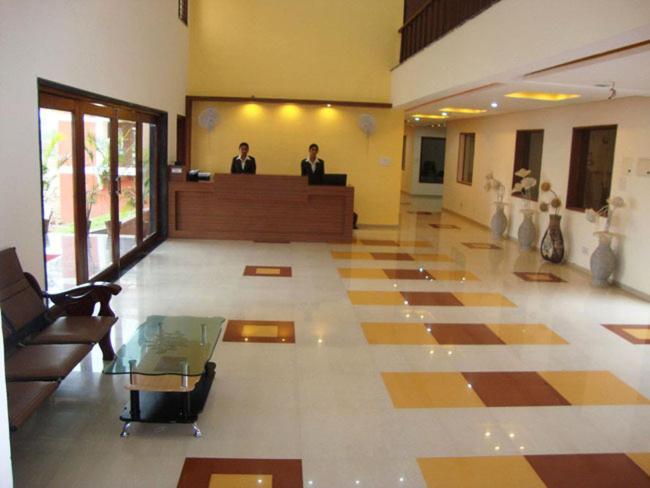 Aum Health Resort Vadodara Exteriör bild